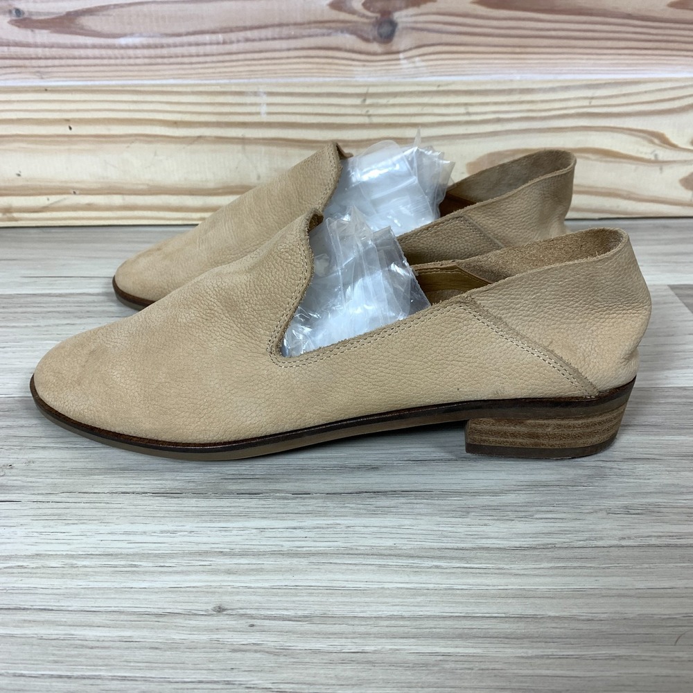 Lucky Brand Cahill 7M Soft Taupe Leather Slip On Loafer Flats Boho Chic